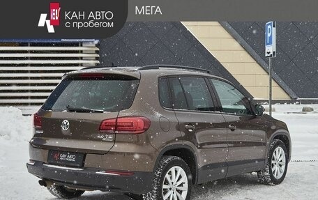 Volkswagen Tiguan I, 2015 год, 1 440 000 рублей, 2 фотография