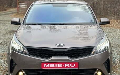 KIA Rio IV, 2021 год, 1 900 000 рублей, 1 фотография