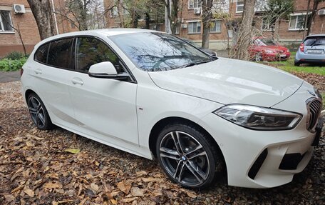 BMW 1 серия, 2019 год, 2 200 000 рублей, 13 фотография