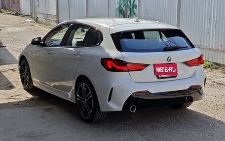 BMW 1 серия, 2019 год, 2 200 000 рублей, 33 фотография
