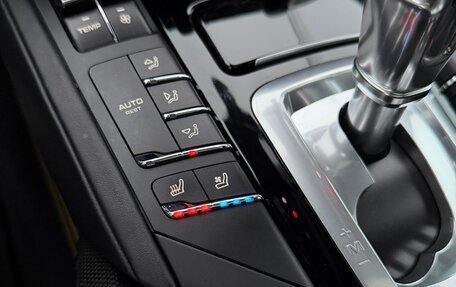 Porsche Cayenne III, 2015 год, 5 999 000 рублей, 26 фотография