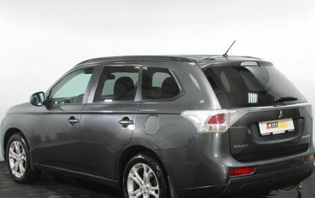 Mitsubishi Outlander III рестайлинг 3, 2013 год, 1 294 000 рублей, 1 фотография