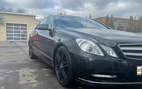 Mercedes-Benz E-Класс, 2013 год, 1 500 000 рублей, 4 фотография