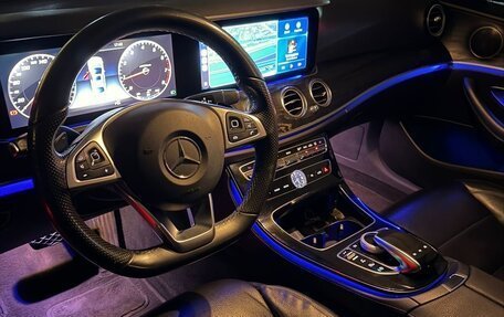 Mercedes-Benz E-Класс, 2016 год, 1 950 000 рублей, 2 фотография