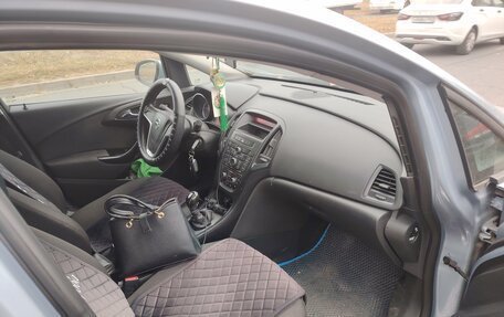 Opel Astra J, 2012 год, 560 000 рублей, 5 фотография