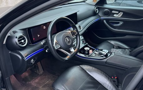 Mercedes-Benz E-Класс, 2016 год, 1 950 000 рублей, 7 фотография