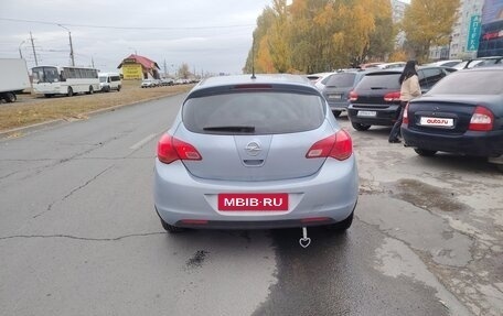 Opel Astra J, 2012 год, 560 000 рублей, 3 фотография