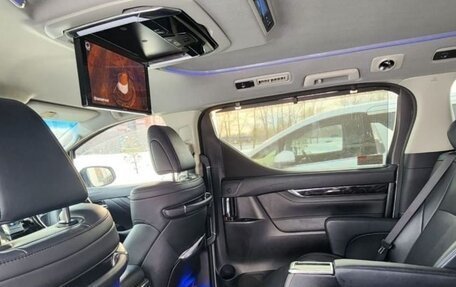 Toyota Vellfire II, 2018 год, 5 790 000 рублей, 15 фотография