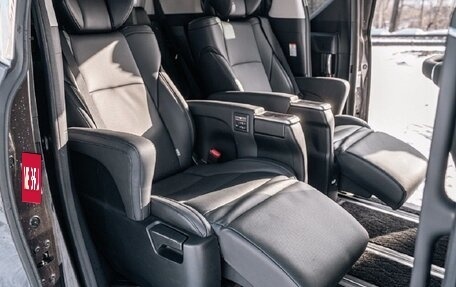 Toyota Vellfire II, 2018 год, 5 790 000 рублей, 18 фотография
