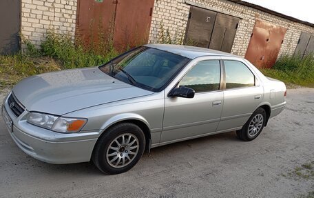 Toyota Camry, 1999 год, 199 000 рублей, 2 фотография