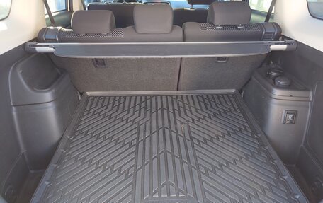 Mitsubishi Outlander III рестайлинг 3, 2019 год, 2 250 000 рублей, 16 фотография