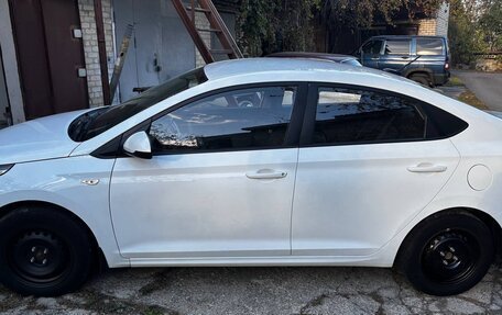 Hyundai Solaris II рестайлинг, 2019 год, 1 100 000 рублей, 2 фотография