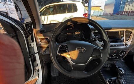 Hyundai Solaris II рестайлинг, 2019 год, 1 100 000 рублей, 11 фотография