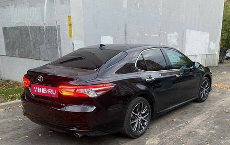 Toyota Camry, 2023 год, 4 250 000 рублей, 10 фотография