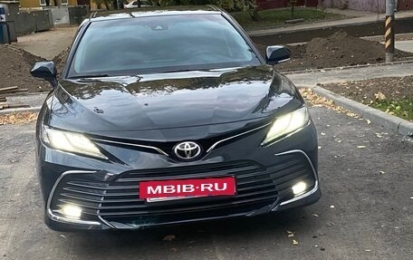 Toyota Camry, 2023 год, 4 250 000 рублей, 8 фотография