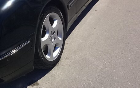 Mercedes-Benz E-Класс, 2001 год, 700 000 рублей, 4 фотография