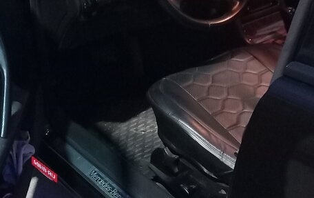 Mercedes-Benz E-Класс, 2001 год, 700 000 рублей, 2 фотография