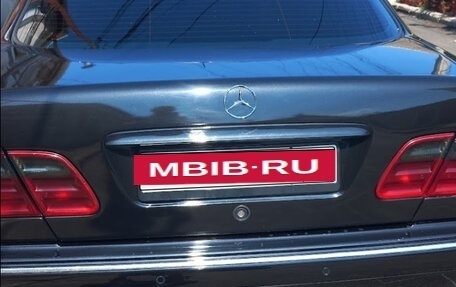 Mercedes-Benz E-Класс, 2001 год, 700 000 рублей, 8 фотография