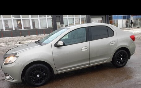 Renault Logan II, 2016 год, 729 000 рублей, 5 фотография