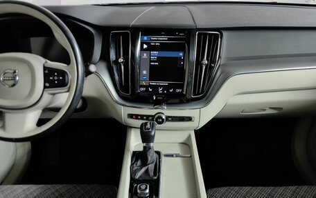 Volvo XC60 II, 2018 год, 2 997 000 рублей, 14 фотография