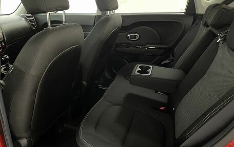 KIA Soul II рестайлинг, 2019 год, 1 999 000 рублей, 15 фотография