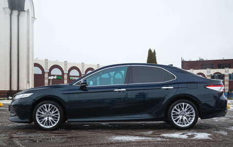 Toyota Camry, 2018 год, 2 890 000 рублей, 5 фотография