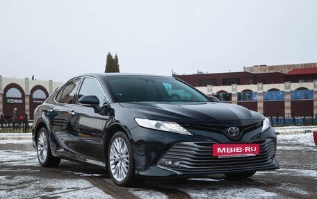 Toyota Camry, 2018 год, 2 890 000 рублей, 4 фотография