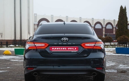 Toyota Camry, 2018 год, 2 890 000 рублей, 7 фотография