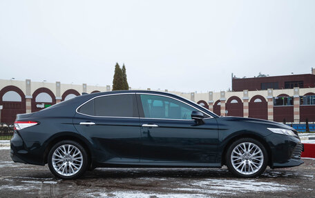 Toyota Camry, 2018 год, 2 890 000 рублей, 9 фотография