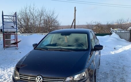 Volkswagen Polo VI (EU Market), 2011 год, 850 000 рублей, 1 фотография