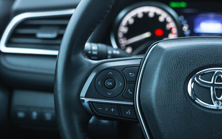 Toyota Camry, 2018 год, 2 890 000 рублей, 22 фотография