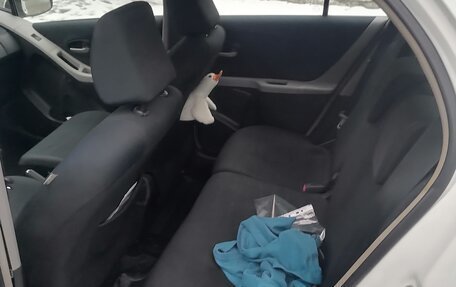 Toyota Yaris III рестайлинг, 2008 год, 700 000 рублей, 5 фотография