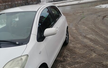 Toyota Yaris III рестайлинг, 2008 год, 700 000 рублей, 7 фотография