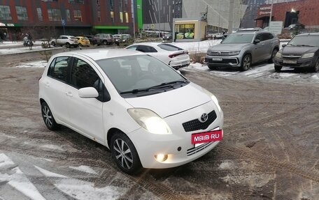Toyota Yaris III рестайлинг, 2008 год, 700 000 рублей, 9 фотография