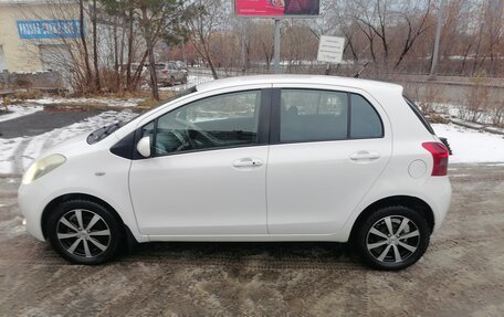 Toyota Yaris III рестайлинг, 2008 год, 700 000 рублей, 15 фотография