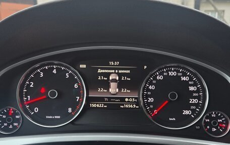 Volkswagen Touareg III, 2015 год, 2 850 000 рублей, 10 фотография