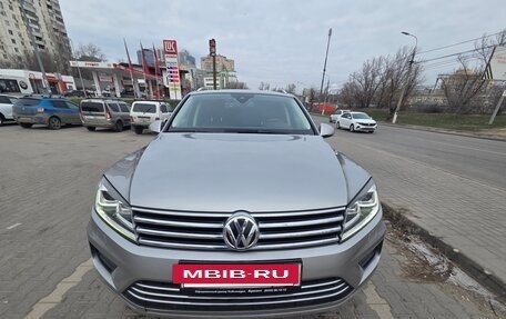 Volkswagen Touareg III, 2015 год, 2 850 000 рублей, 2 фотография