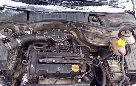 Opel Corsa C рестайлинг, 2000 год, 265 000 рублей, 2 фотография