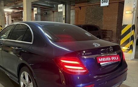 Mercedes-Benz E-Класс, 2019 год, 4 500 000 рублей, 2 фотография