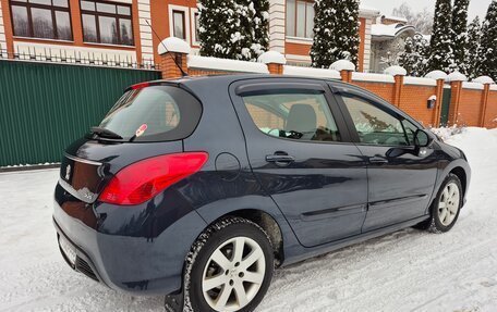 Peugeot 308 II, 2011 год, 950 000 рублей, 2 фотография