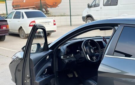 Hyundai Elantra, 2023 год, 2 200 000 рублей, 4 фотография