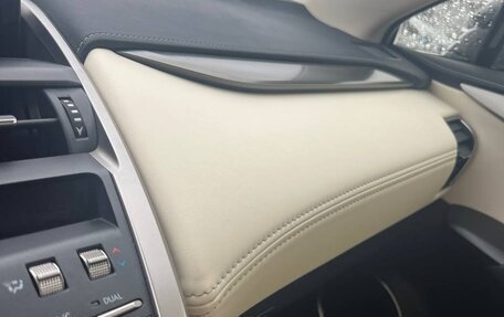 Lexus NX I, 2019 год, 4 390 000 рублей, 8 фотография