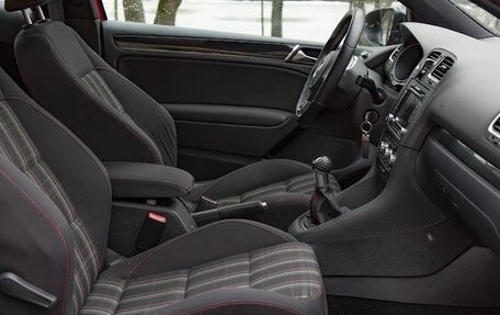 Volkswagen Golf GTI VII, 2010 год, 1 250 000 рублей, 13 фотография