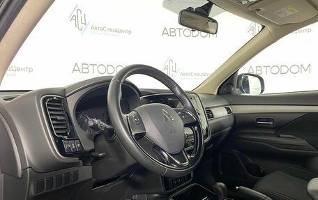 Mitsubishi Outlander III рестайлинг 3, 2018 год, 1 949 000 рублей, 9 фотография