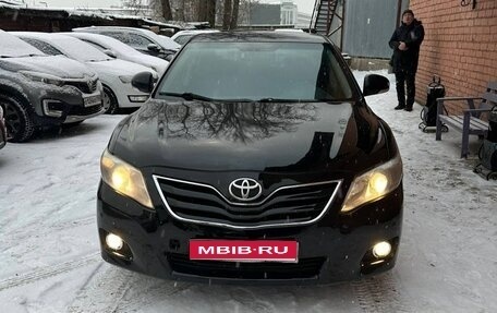 Toyota Camry, 2011 год, 1 150 000 рублей, 1 фотография