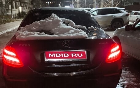 Mercedes-Benz E-Класс, 2019 год, 3 500 000 рублей, 4 фотография