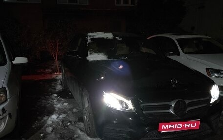 Mercedes-Benz E-Класс, 2019 год, 3 500 000 рублей, 2 фотография