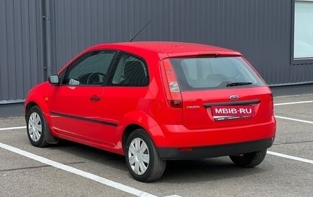 Ford Fiesta, 2005 год, 410 000 рублей, 2 фотография