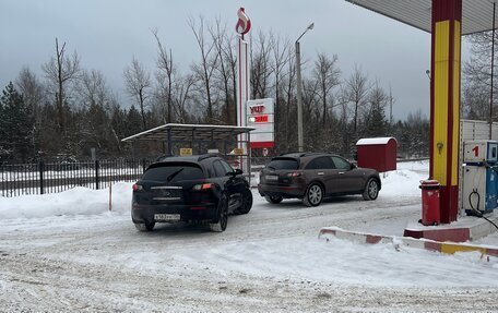 Infiniti FX I, 2005 год, 680 000 рублей, 6 фотография