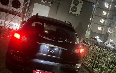 Infiniti FX I, 2005 год, 680 000 рублей, 2 фотография